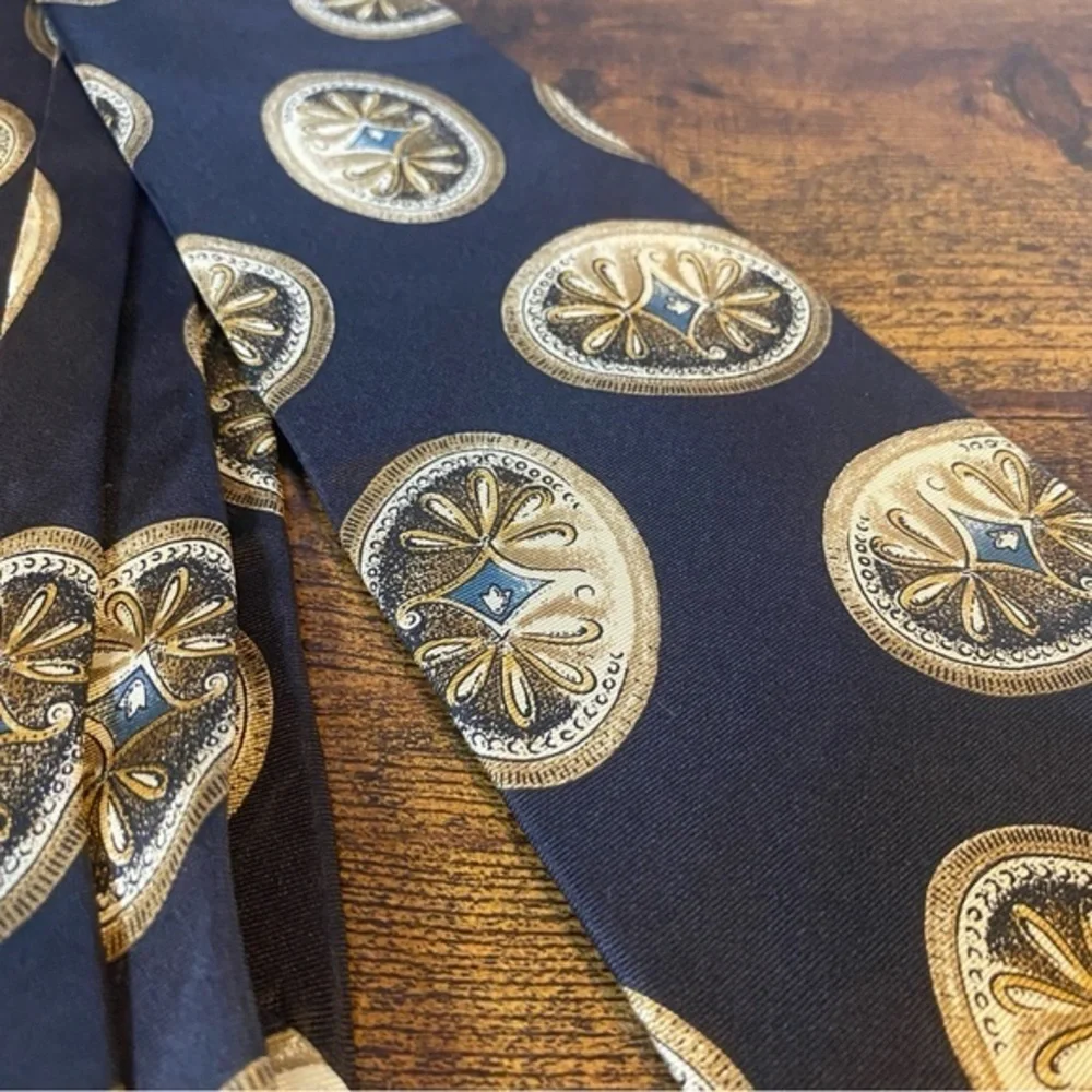 Vintage Christian Dior 100% Silk‎ Navy Gold Medallion Tie NEW 58.5”